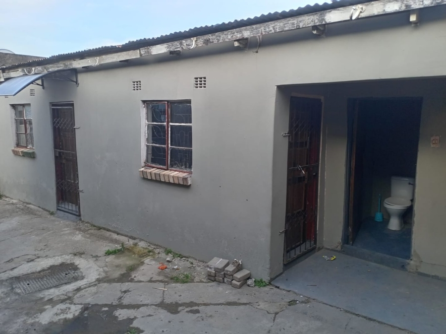 7 Bedroom Property for Sale in Mdantsane Nu 13 Eastern Cape